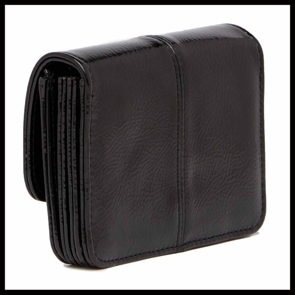STEVE MADDEN SET BLACK WALLET & KEY CHAIN - Picture 7 of 8